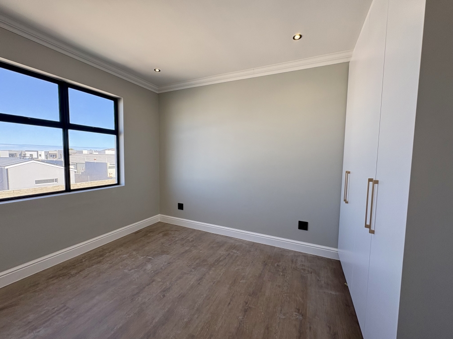 4 Bedroom Property for Sale in Sandown Western Cape